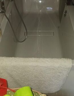 Badewanne mit Einstieg - Essen