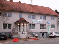 Großzügiges Wohn-und Geschäftshaus in zentraler Ortslage, nähe Ottweiler, geeignet für viele Verwendungen. - Ottweiler