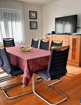 Umfassend renoviertes Einfamilienhaus mit Einliegerwohnung in Ebingen - Albstadt