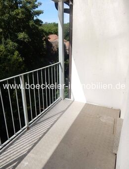 Zentral mit Balkon - Weißenfels