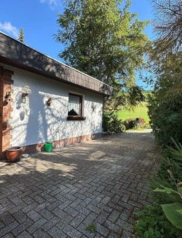 BUNGALOW MIT VIEL FRISCHER LUFT UND RUHE! KEINE KÄUFERPROVISION! - Knüllwald
