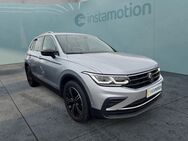 VW Tiguan, 1.5 TSI MOVE, Jahr 2024 - München