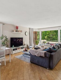 NEUER PREIS - Wunderschöne 3-Zimmer-Eigentumswohnung mit 3 Balkonen und Stellplatz in Lütjensee - Lütjensee