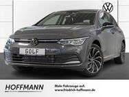 VW Golf, 1.5 l eTSI Move Anhängevorrichtung, Jahr 2023 - Winterberg