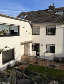 Zweifamilienhaus und Baugrundstück - Flexibilität in Nörvenich- Eggersheim - Nörvenich