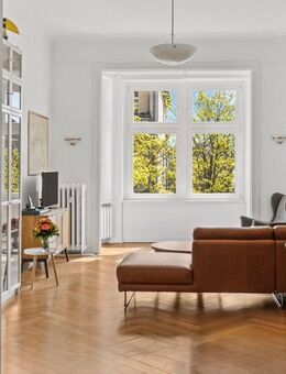 Altbaucharme trifft Großzügigkeit - stilvolle 6-Zimmer Wohnung - Berlin