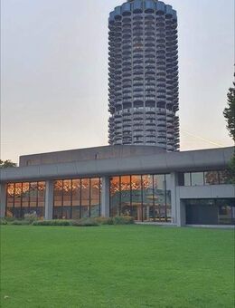 KNIPFER´S IMMOBILIENSCHÄTZE - HOTELTURM - Apartment zum Kauf! - Augsburg