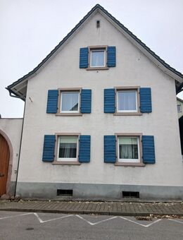 Zum Verkauf steht ein komplett möbliertes Haus - Endingen (Kaiserstuhl)