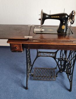 Antike Singer Tischnähmaschine - Langenargen