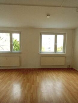 Hier können Sie sich verwirklichen - Wohnung für Renovierungsfreunde! - Gera