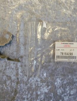 7815A295 Clip, A/C Kältemittelleitung Mitsubishi Pajero V80 - Hannover Vahrenwald-List