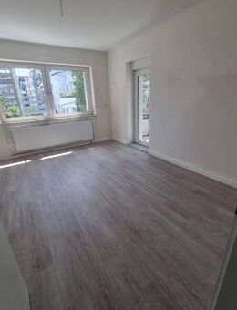 Nimm mich! 1-Zimmer-Wohnung in Unterbilk mit Balkon und neuem Bad - Düsseldorf