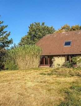 Massives Einfamilienhaus in ruhiger Lage - Oldendorf (Schleswig-Holstein)