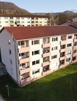Charmante 2-Zimmer-Wohnung mit verglaster Loggia in Eningen - Eningen (Achalm)