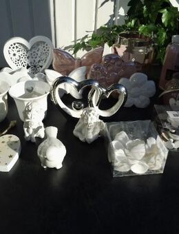 Windlichter Herzen Engel Schmetterlinge Vogel Muscheln Deko weiß rosa Glas Keramik Holz Rossmann zus. 15,- - Flensburg
