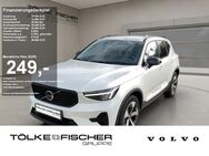 Volvo XC40, B3 Plus Dark harman FLA, Jahr 2023 - Krefeld