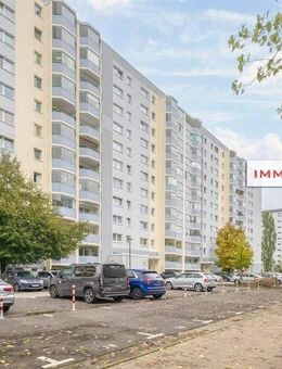 IMMOBERLIN.DE - Sonnenhelle Wohnung mit Lift in guter Infrastruktur - Berlin