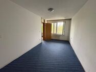 Gemütliche 2,5-Zimmer-Wohnung mit Balkon und Einbauküche in ruhiger, naturnaher Umgebung. - Ludwigsburg