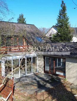 Einfamilienhaus oder Baugrundstück in attraktiver Lage von Henstedt-Ulzburg (Rhen) - Henstedt-Ulzburg