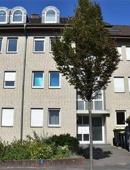 Ansprechende 2-Zimmer-Dachgeschosswohnung mit Loggia - Bielefeld