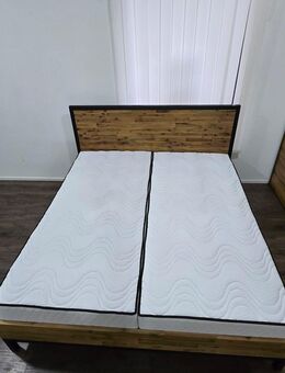 Bett Holz massiv Pfister komplett,Top Zustand,Lieferung - Mels