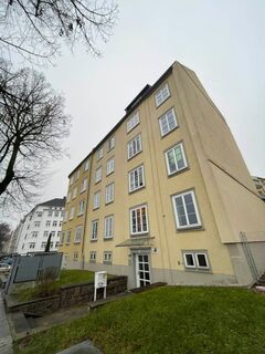 %%% GÜNSTIG %%% schöne Lage und 2 Räume mit Laminat
