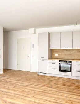 Helle 2-Zimmer Souterrain-Wohnung in bester Lage - Leonberg (Baden-Württemberg)