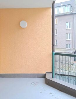 Helle Mietwohnung mit Balkon in der Recklinghäuser Innenstadt. WOHNBERECHTIGUNGSSCHEIN erforderlich. - Recklinghausen