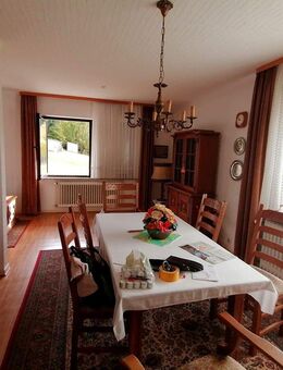 Charmantes Einfamilienhaus mit großem Grundstück in Ottweiler - Ottweiler