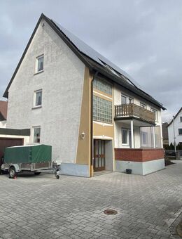 von privat: Mehrfamilienhaus mit 1.576qm Grundstück / 1.000qm Bauplatz in Pfuhl - Neu Ulm