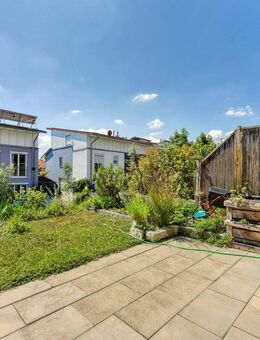 +++ 1-Familien-Reihenmittelhaus - Süd-Garten - 5 m Hausbreite, komplett unterkellert - Hobbyraum - inkl. EBK & Kfz-St... - Stuttgart