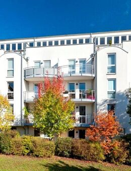 Zentral, ruhig, einladend: Helle 2-Zimmer-Wohnung mit Balkon - Augsburg