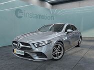 Mercedes A 200, KlasseAMG Line, Jahr 2019 - München