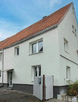 Familienfreundliches EFH mit großem Raumangebot und Nebengebäuden - Aßlar