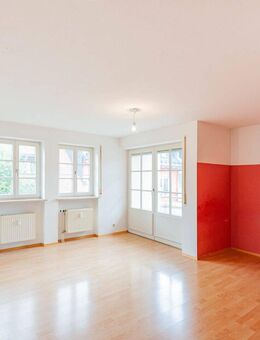 Kompakt. Zentral. Vielseitig nutzbar - Apartment mit Balkon und TG-Stellplatz - Isny (Allgäu)