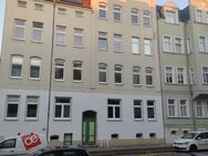 4-Zimmer-Wohnung mit Terrasse zum Innenhof - Halle (Saale)