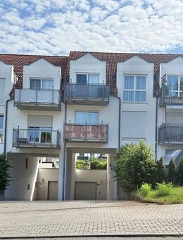 "Tschüss Miete - hallo Eigentum! 3-Zimmer-Wohnung mit Balkon & TG" - Burglengenfeld