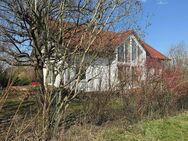 *** Architekten-Haus** in ruhiger, idyllischer Wohnlandschaft mit zwei Garagen*** - Ottenhofen