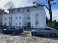 Neuwertige 3-Zimmer Wohnung mit Balkon und EBK - Berlin