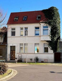 Attraktives Zweifamilienhaus in zentraler Ortslage Ihr neues Zuhause im Herzen der Stadt - Möckern (Sachsen-Anhalt)