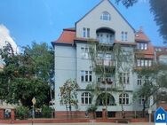 Für Kapitalanleger: Gemütliche Dachgeschosswohnung mit Balkon in einem attraktiven Mehrfamilienhaus im Stadtteil Giebichenstein - Halle (Saale)