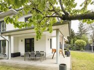Modernes, energieeffizientes Einfamilienhaus mit Carport und großem Garten - Berlin