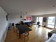 Zentral gelegene 4,5 Zimmer Wohnung in Friedrichshafen - Friedrichshafen