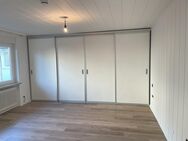 Helle 2,5 Zimmer Wohnung mit neuer Einbauküche, Balkon und Stellplatz in Inzlingen - Inzlingen