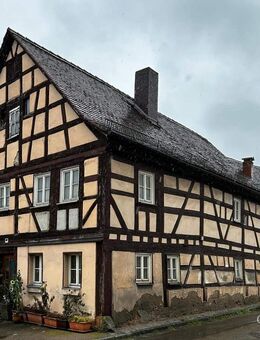 Fachwerk-Bauernhaus mit Scheune in Leutershausen bei Ansbach - Leutershausen