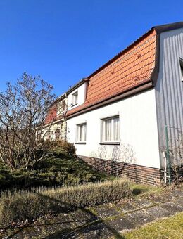 Berkenbrück-Doppelhaushälfte mit Nebengebäude und Garage - Berkenbrück