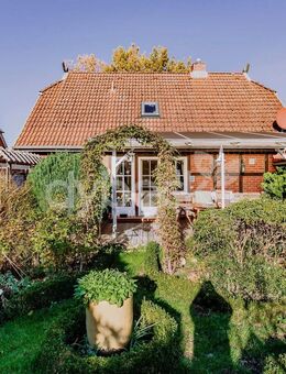 Schmuckstück in ruhiger Lage - stadtnah mit herrlichem Garten. - Lüneburg