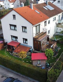 ++LANDHAUSFLAIR++ Gepflegte Doppelhaushälfte mit Garten, Carport & Holzofen - Neu Ulm