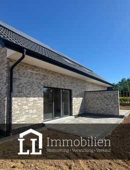Neubau Doppelhaushälfte mit Wohlfühlfaktor: energieeffizient & modern. - Kellinghusen