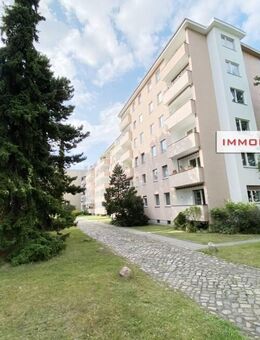 IMMOBERLIN.DE - Behagliche Wohnung mit Südwestloggia & Lift - Berlin
